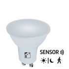 Lámpara dicroica Led GU10 5W 4000°K 300Lm 100° sensor presencia y crepuscular (Electro DH 81.2O6/MCR/BL)